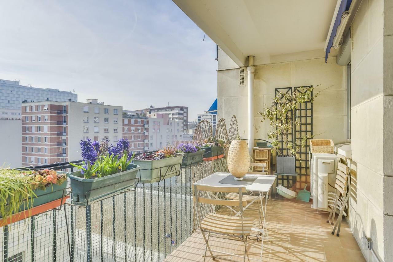 Charming Apartment With Terrace By Weekome Paris Bagian luar foto